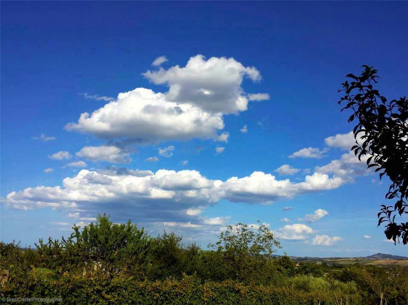 Campagna romagnola con nuvole